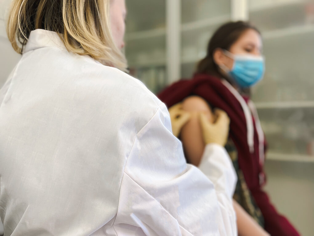 Сервис Pravdaserm презентовал рейтинг репутации вакцин от коронавируса