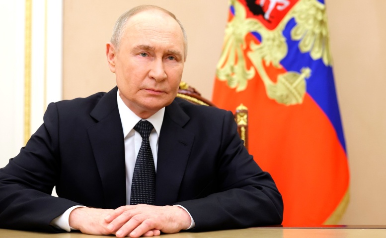 Кремль: Владимир Путин ночью получал доклады о ЧП в Брянской и Курской областях