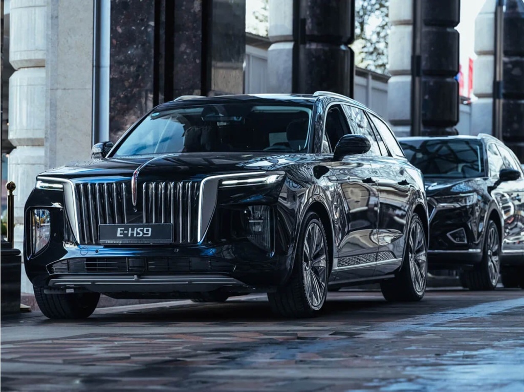 HONGQI отмечает 2 года на российском рынке HONGQI отмечает 2 года на российском рынке