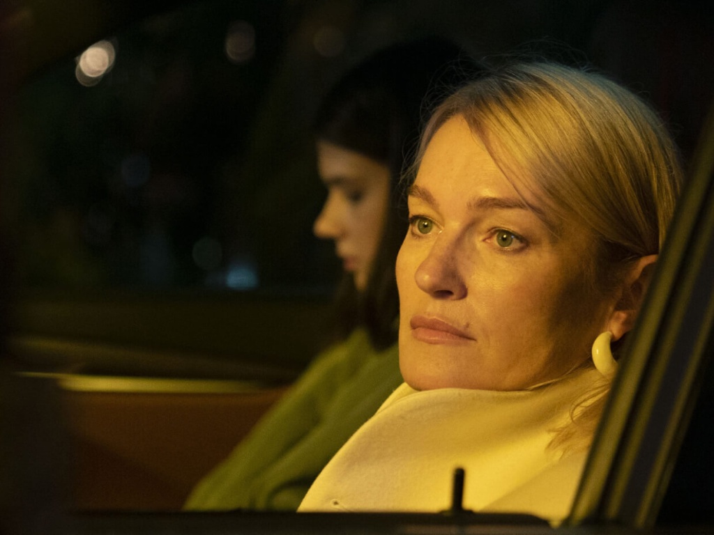 Кадр из сериала «Дайте шоу» Кадр из сериала «Дайте шоу»