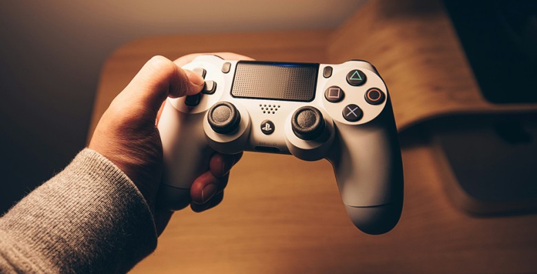 Великобритания запретила экспорт игровых контроллеров в Россию