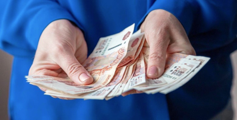 Рост зарплат в России по итогам года составит 15%