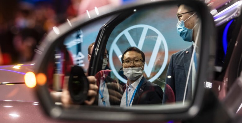 Volkswagen призвал избавить производителей КНР от пошлин в обмен на инвестиции в ЕС