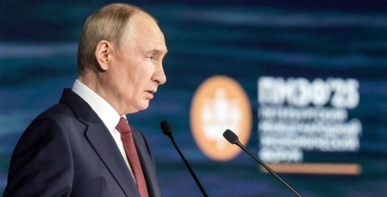 Владимир Путин сообщил о рекордно низкой бедности в России