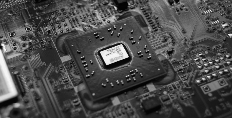 Reuters узнало о требовании США к TSMC прекратить поставки КНР чипов для ИИ