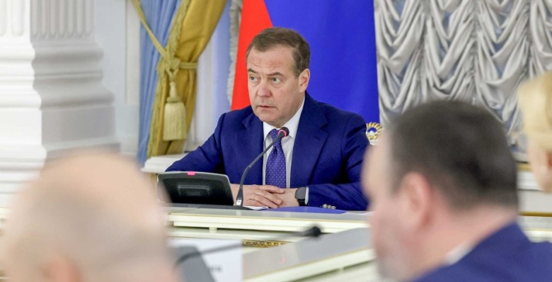 Дмитрий Медведев предрек глобальные последствия от пошлин Дональда Трампа