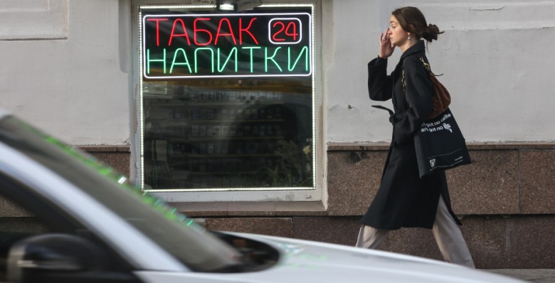 Нелегал из табакерки