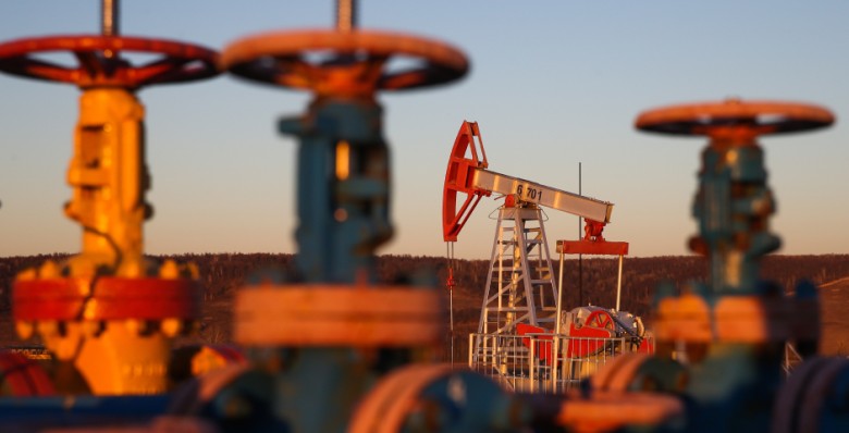 Цены на нефть: вялый рост на фоне сокращения добычи ОПЕК