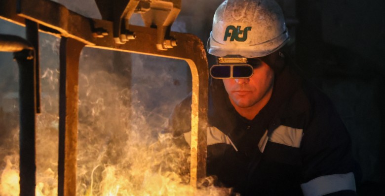 Индекс PMI обрабатывающих отраслей РФ вырос до максимума за 18 лет