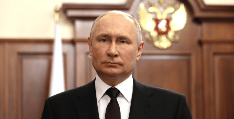 Владимир Путин призвал МВД бороться с нелегальной миграцией и экстремизмом