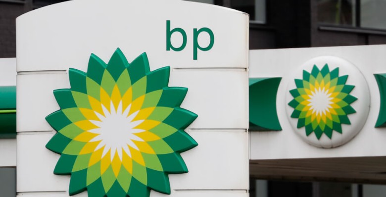 Reuters: BP отказалась от цели по сокращению добычи нефти и газа
