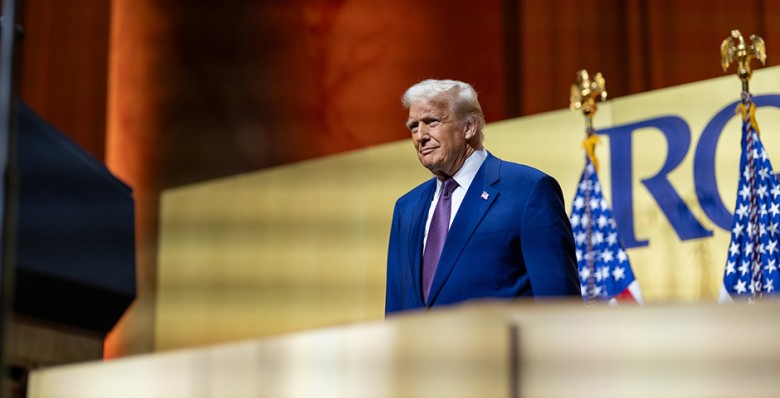 Дональд Трамп досрочно покинул саммит G7 из-за ситуации на Ближнем Востоке