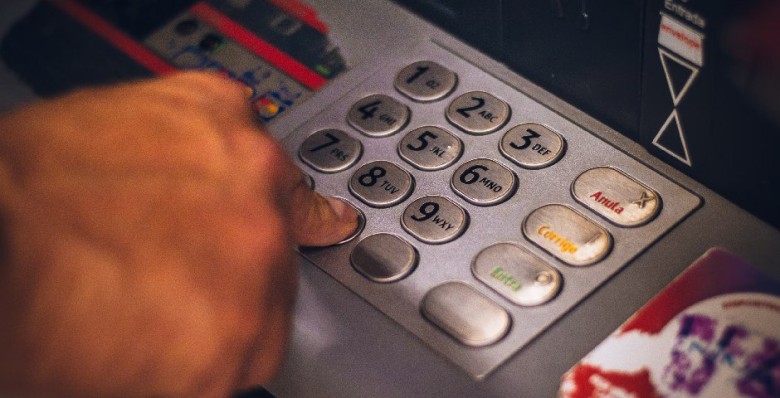 Reuters узнало о «белом списке» российских клиентов UniCredit