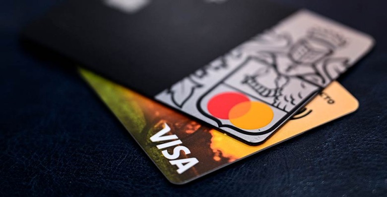 Эльвира Набиуллина назвала преждевременными разговоры о возвращении Visa и Mastercard