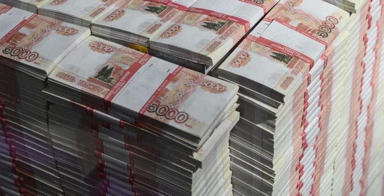 Россияне получат до 412 тыс. рублей пенсионных накоплений