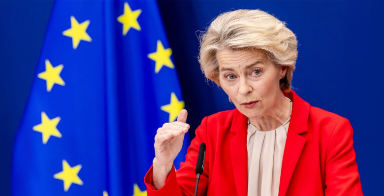 Европарламент отклонил вотум недоверия Урсуле фон дер Ляйен
