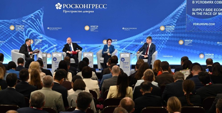 «‎Должна быть преемственность без революций»