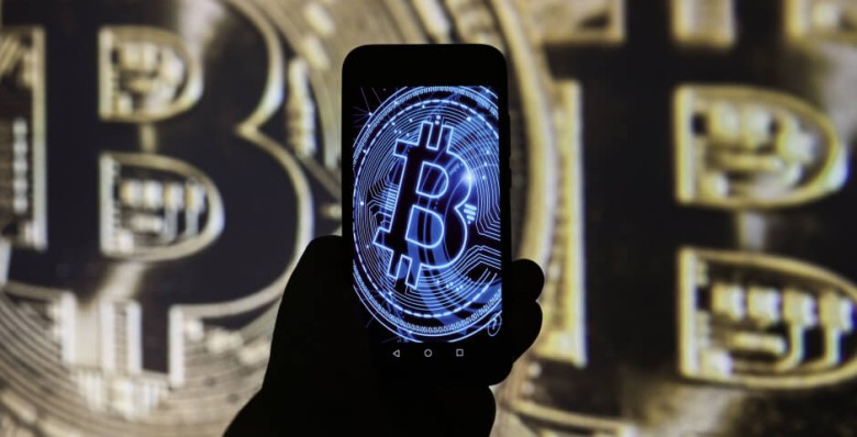 Биткоин восстановился почти до уровня месячной давности