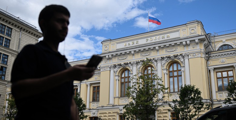 ЦБ предложил вводить лимиты на пополнение счетов клиентов с признаками «дропов»