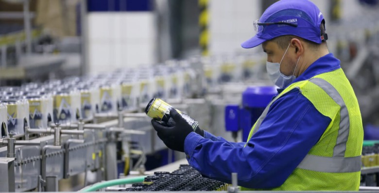 «Ведомости» сообщили о планах Carlsberg продать заводы «Балтики» до конца года