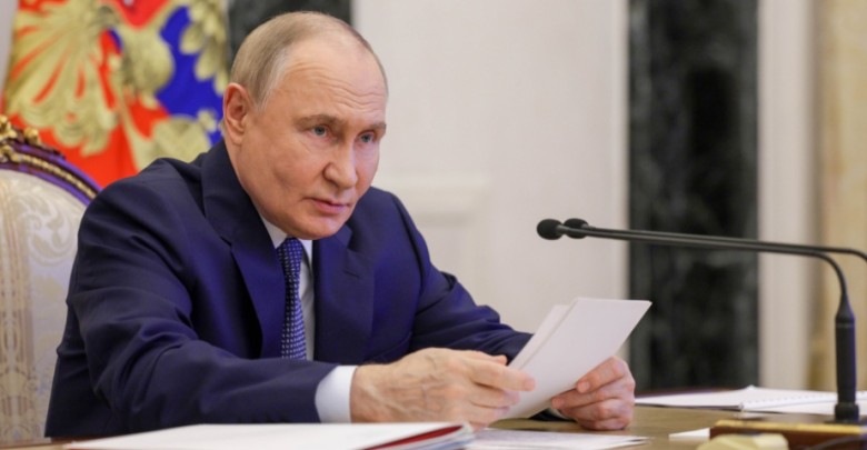 Владимир Путин поздравил россиян с Днем России