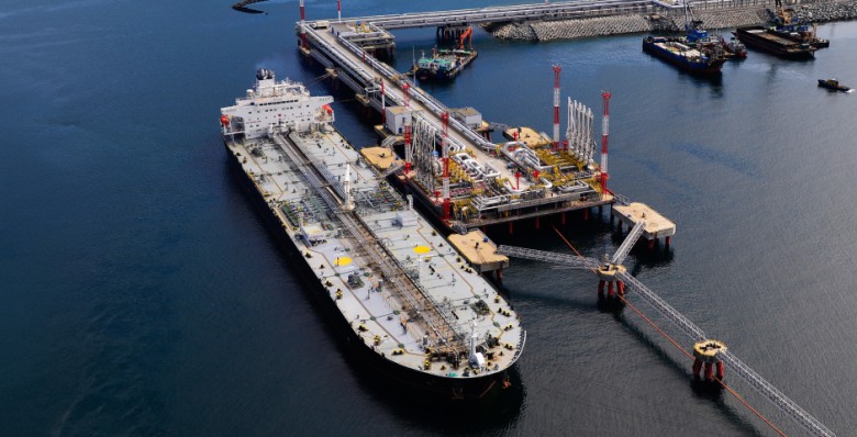 Россия сократила долю поставок нефти в западном направлении до 15%
