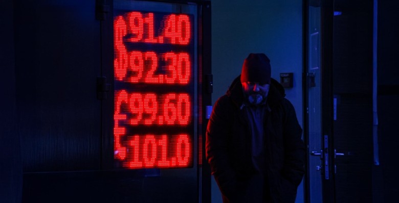Экспортеры сбросили валюту