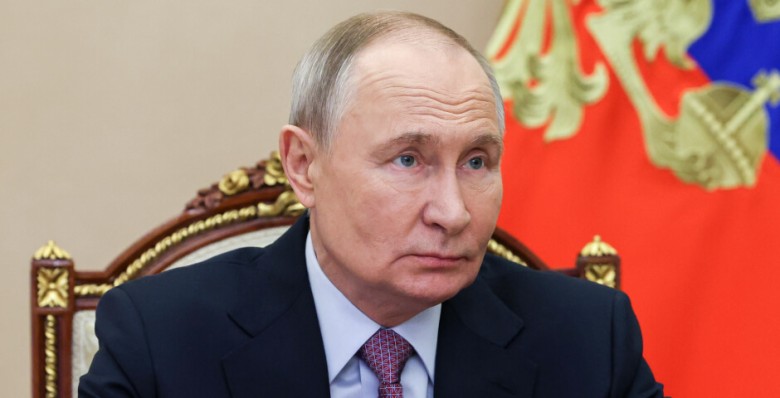 Владимир Путин продлил разрешение не учитывать голоса недружественных акционеров