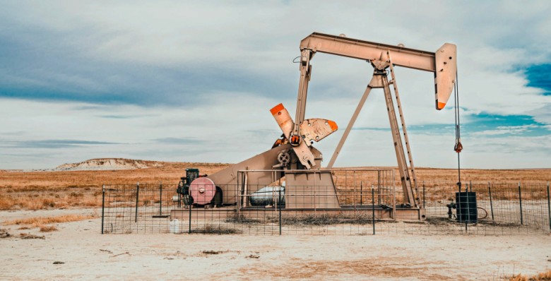 Бюджет настраивается на «позитивную» нефть