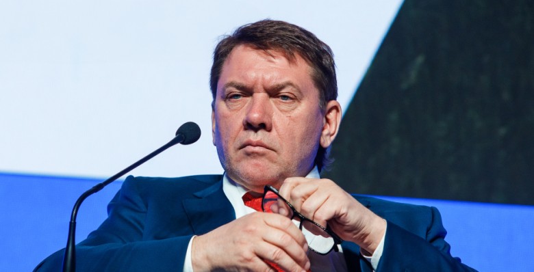 Игорь Шпуров: «Обеспеченность России запасами нефти составляет 60 лет, а газа нам хватит более чем на 100 лет»