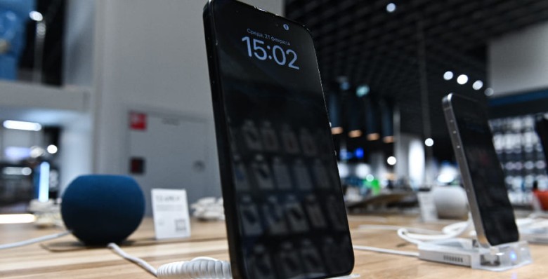 Смартфоны в РФ подорожали на 12-15%