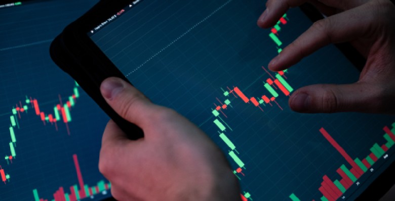 Нефть Brent опустилась ниже $65 за баррель на фоне ответных пошлин Китая