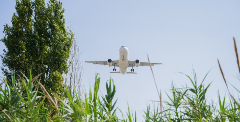 IAG: авиакомпании ЕС поднимут цены на билеты чтобы достичь целей по экологии
