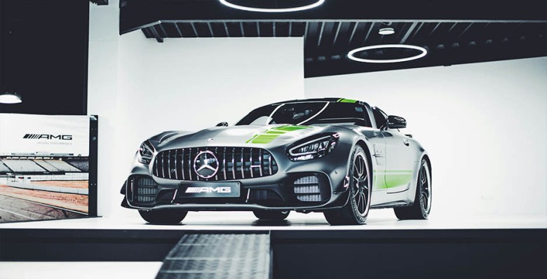 Акции Mercedes-Benz рекордно упали после ухудшения прогноза