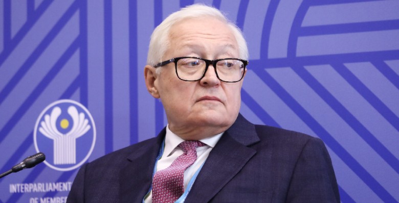 В МИД РФ рассказали о начале подготовки встречи Владимира Путина и Дональда Трампа