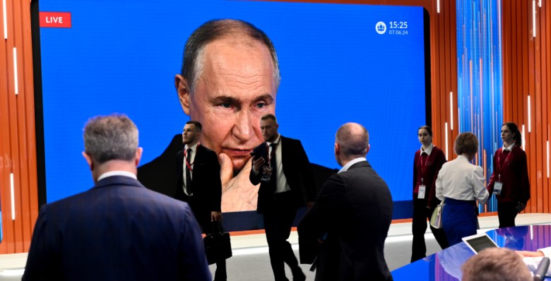 Михаил Мишустин: поручения Владимира Путина с ПМЭФ следует исполнить в срок и в полном объеме