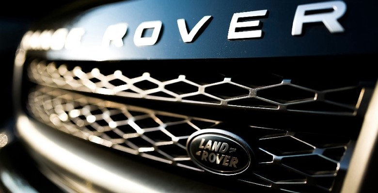 Jaguar Land Rover приостановил поставки в США из-за пошлин