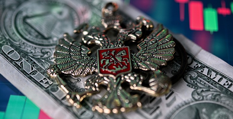 Кабмин и ЦБ разошлись в позициях по продлению указа о продаже валютной выручки