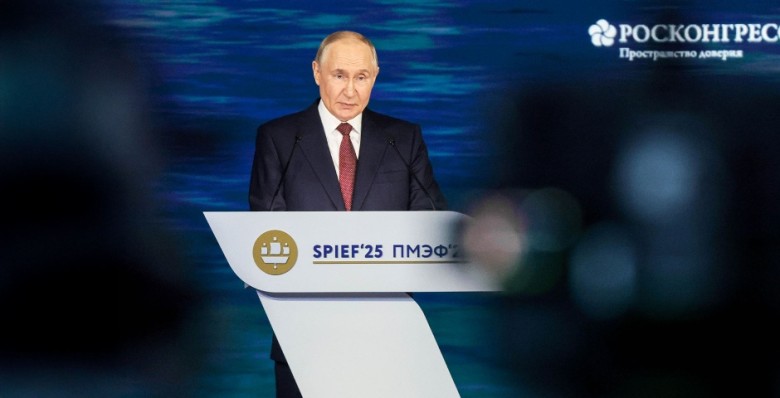 Владимир Путин выступил на пленарной сессии ПМЭФ. Главное