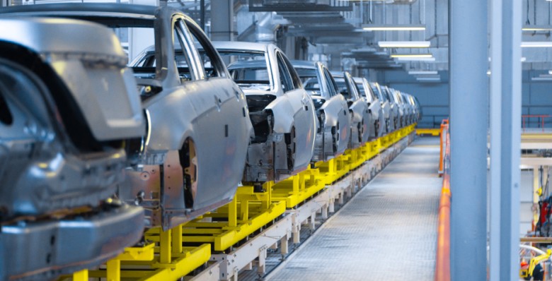 Выпуск автомобилей в России в 2023 году вырос на 10%