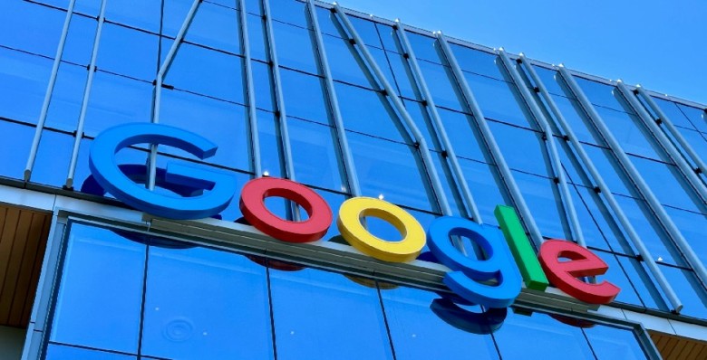 Google решила заняться формированием общественного мнения об ИИ