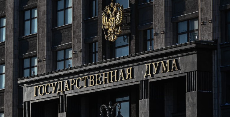 Госдума приняла закон о доплатах за наставничество на работе