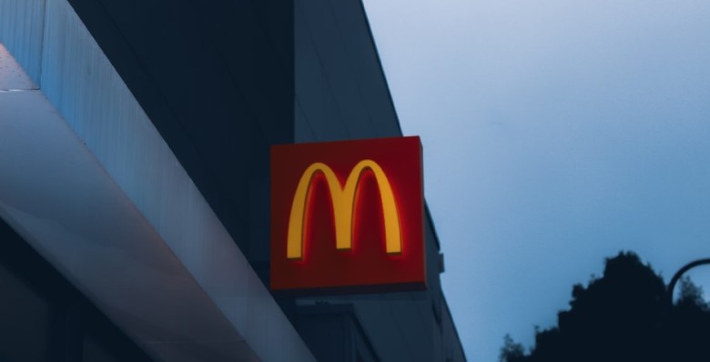 McDonald’s отменил нормы равенства для сотрудников