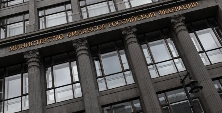 Минфин в апреле перейдет к продажам валюты по бюджетному правилу
