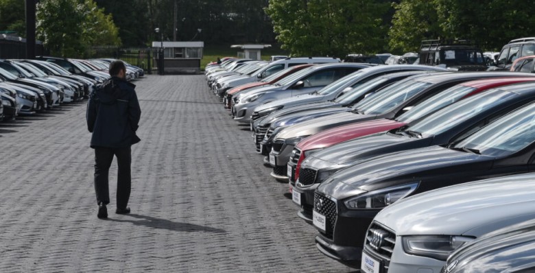 Продажи новых автомобилей в РФ в январе — августе выросли на 52%