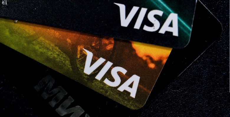 Роскачество предупредило о новой схеме мошенничества с Visa и Mastercard