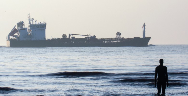 Норвежская нефтекомпания отказалась от поставок топлива военным США