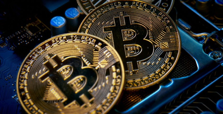 Биткоин падал ниже $50 тыс., на крипторынке панические продажи