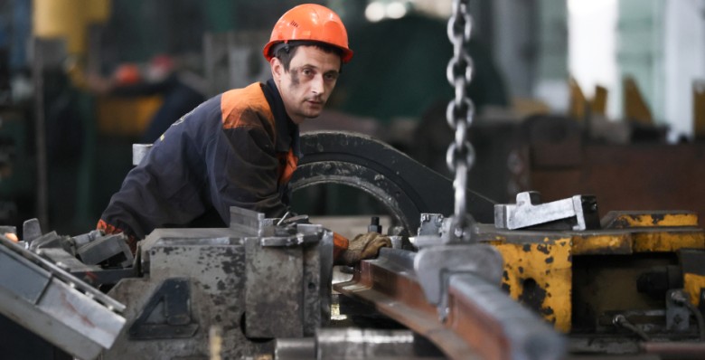 Индекс PMI обрабатывающих отраслей РФ в июне показал максимальный рост за три месяца
