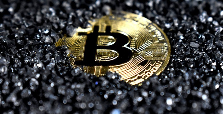 Стоимость биткоина опустилась ниже $80 тыс.
